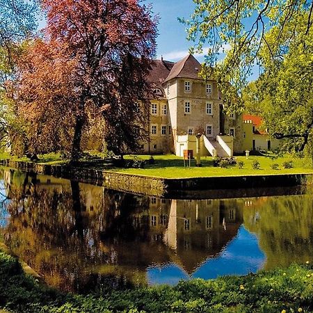 Hotel Wasserschloss Mellenthin Extérieur photo